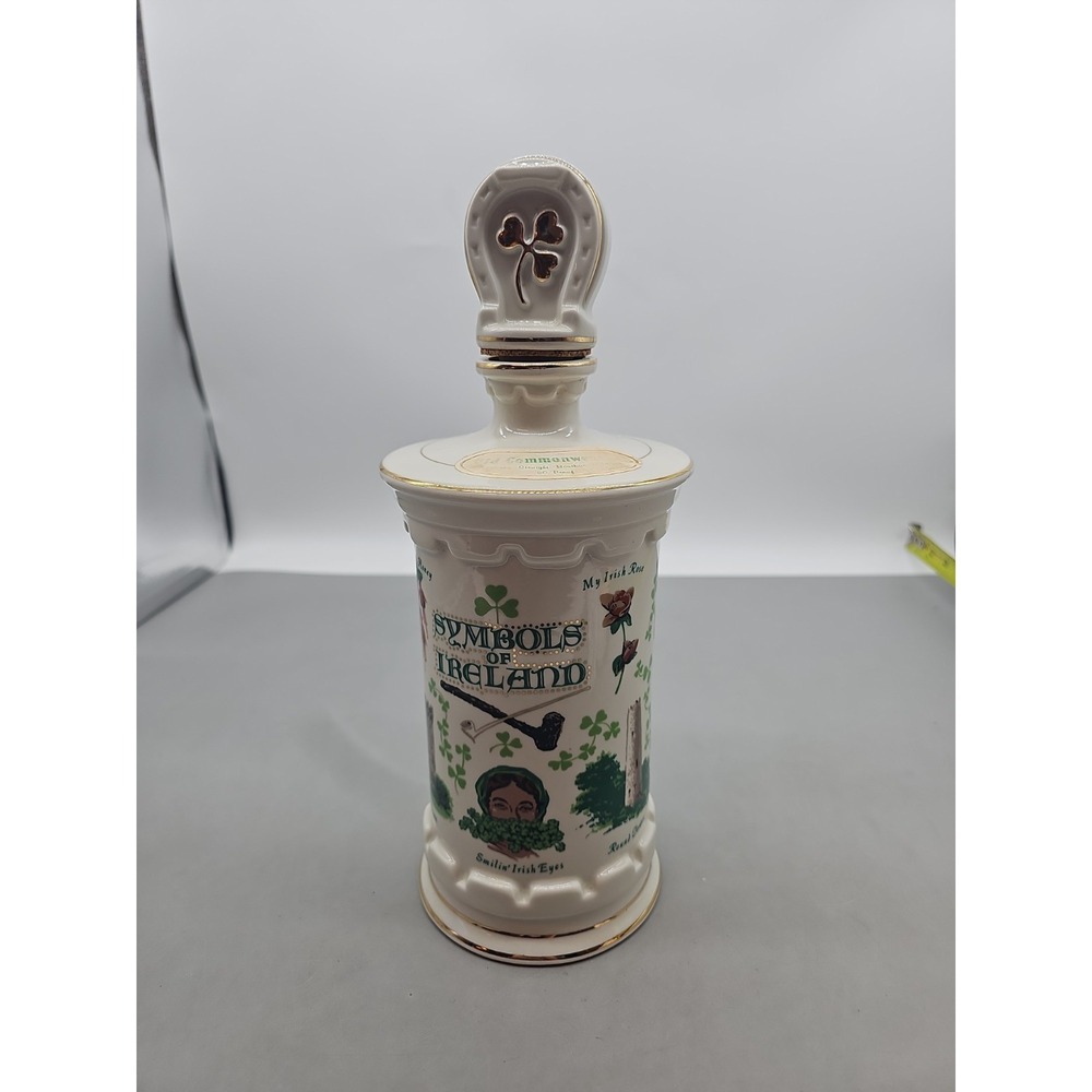 The Symbols  of Ireland DECANTER Old Commonwealth Collectors Whiskey 1985 Limite